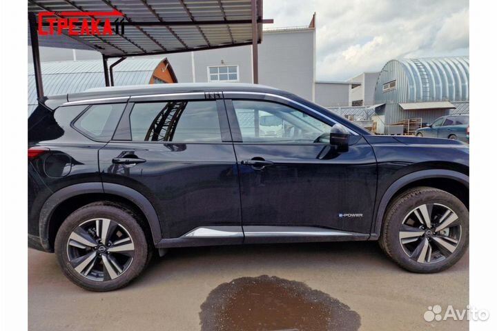 Дефлекторы окон с хромом Nissan X-Trail T33