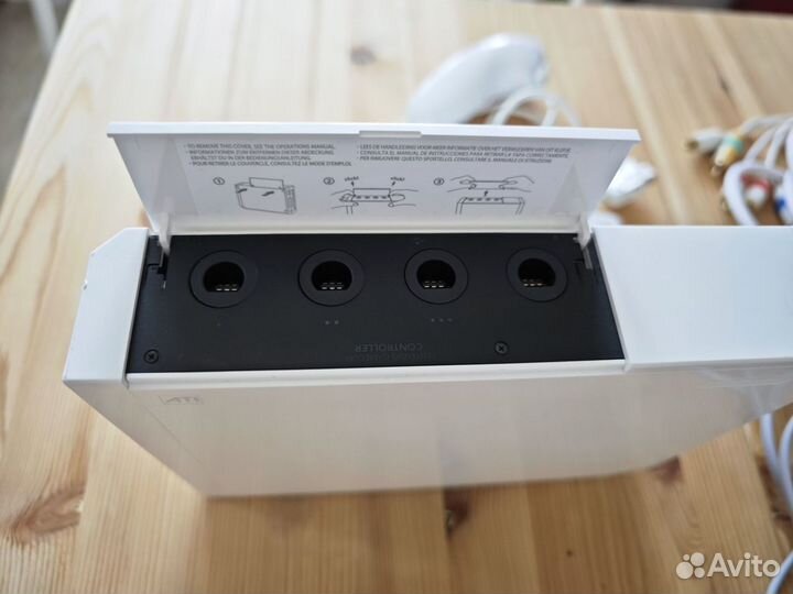 Nintendo Wii + диски