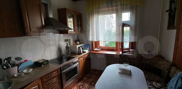 3-к. квартира, 86 м², 3/9 эт.