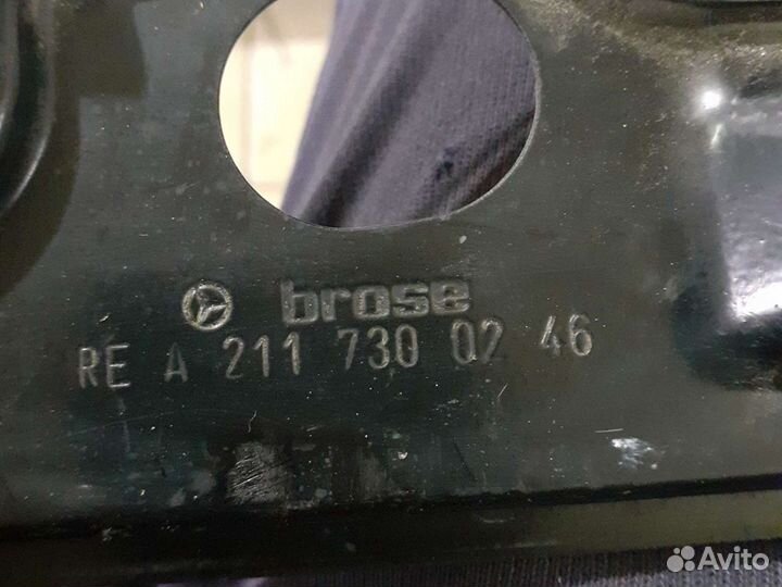 Стеклоподъемник задний правый Mercedes W211