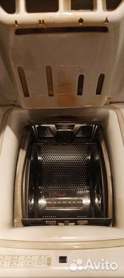 Стиральная машина с вертикальной загрузкой