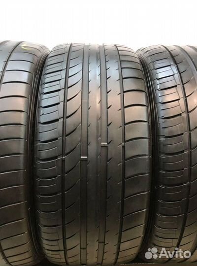 Dunlop SP QuattroMaxx 275/40 R22 100Z