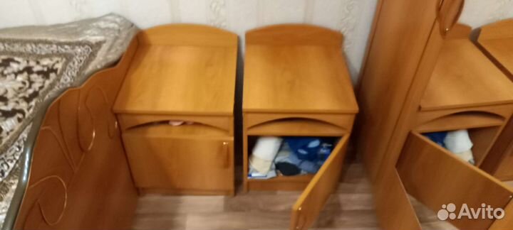 Шкафы тумбочки кровать бу