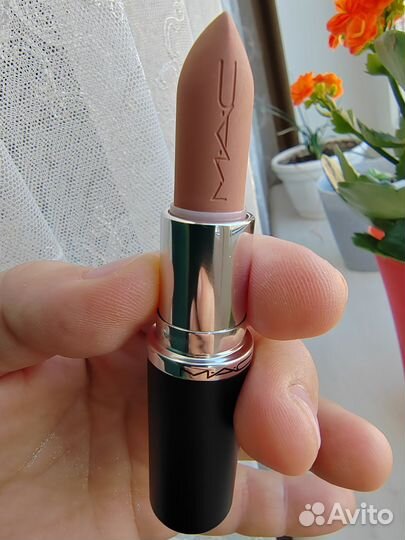 Помада MAC acting natural silky matte 624