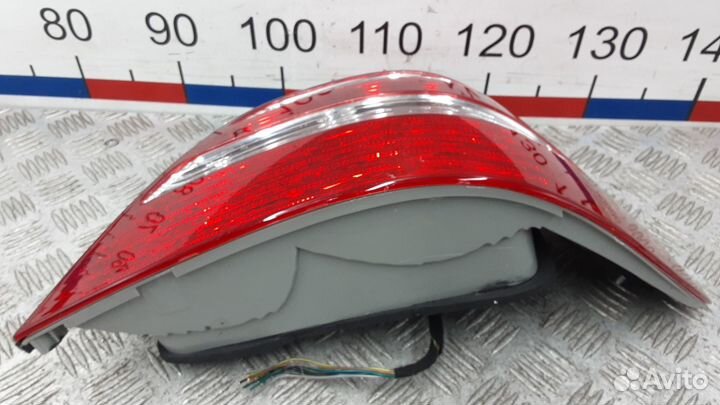 Фонарь задний правый Mercedes-Benz E-Class