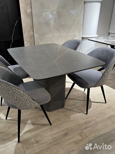 Стол из керамогранита Tuberia 1300x920мм