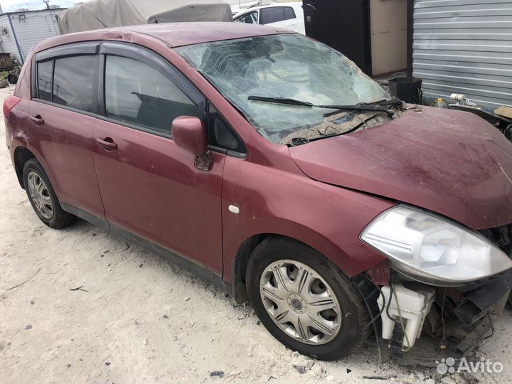 Разбор nissan tiida c11