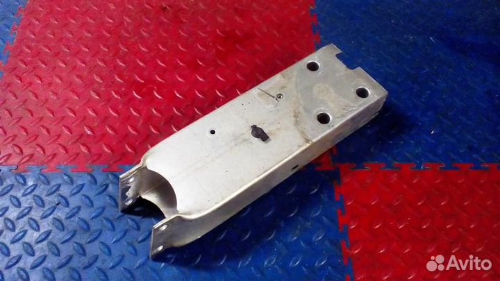 Кронштейн усилителя переднего бампера левый BMW