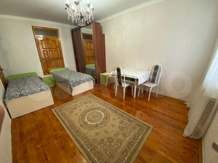 2-к. квартира, 50 м², 1/4 эт.