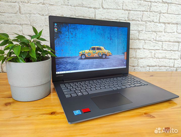 Крутой ноутбук Lenovo с видео и SSD