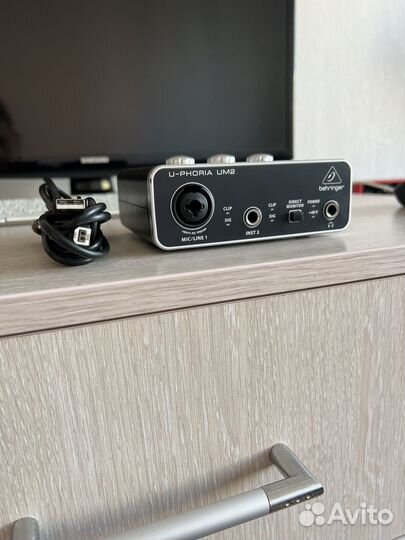 Behringer u phoria um2