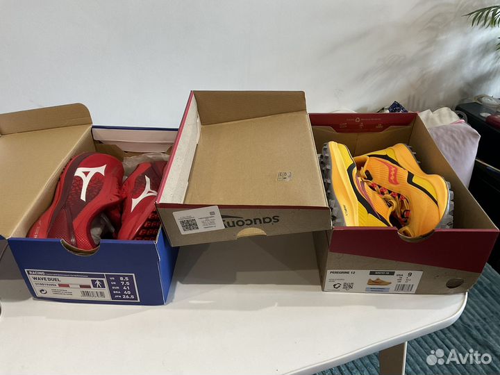 Кроссовки Mizuno,Saucony US-8,5 ;US-9