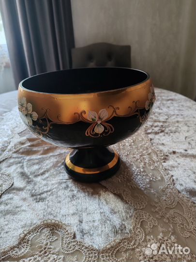 Фруктовница на ножке