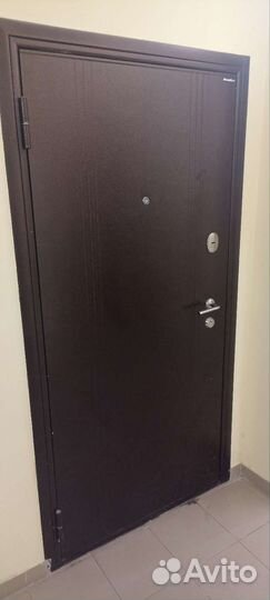 Дверь входная металлическая