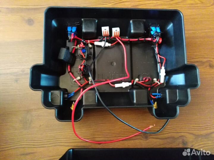 Бокс для аккумулятора