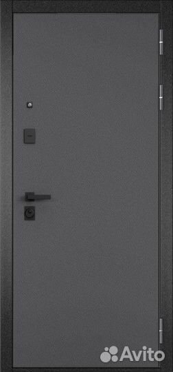 Стальная дверь в квартиру