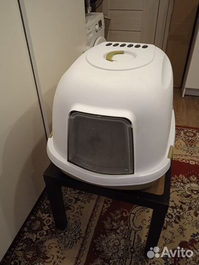 Закрытый туалет для кошек и собак