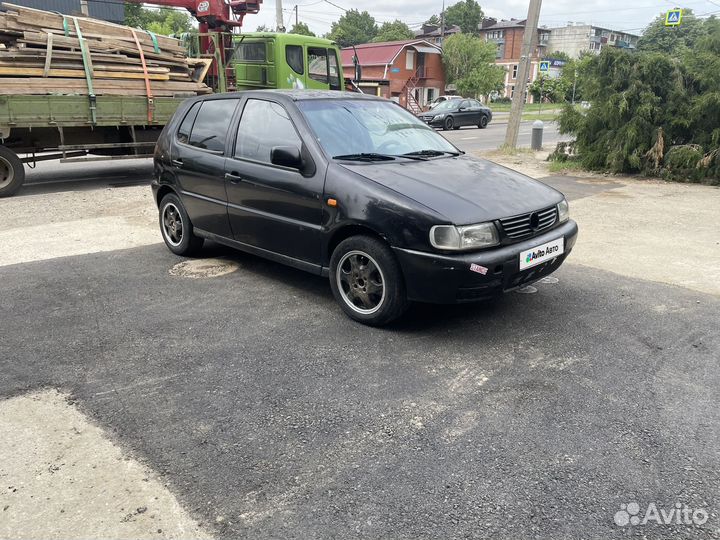 Volkswagen Polo 1.4 МТ, 1996, 222 222 км