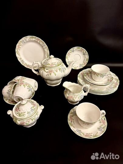 Сервиз чайный Roual Doulton Англия