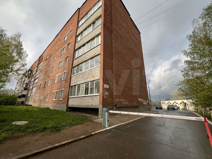 4-к. квартира, 81 м², 5/5 эт.