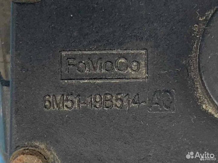 Ford Focus II 2008-2011 кнопка открывания багажник