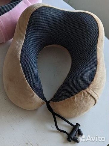 Подушка для путешествий