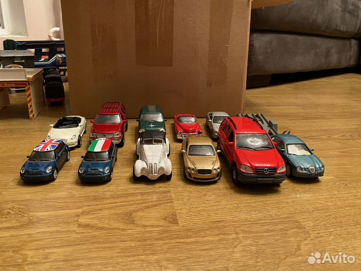 Машинки Welly и NewRay