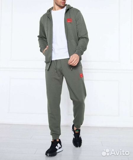 Спортивный костюм 