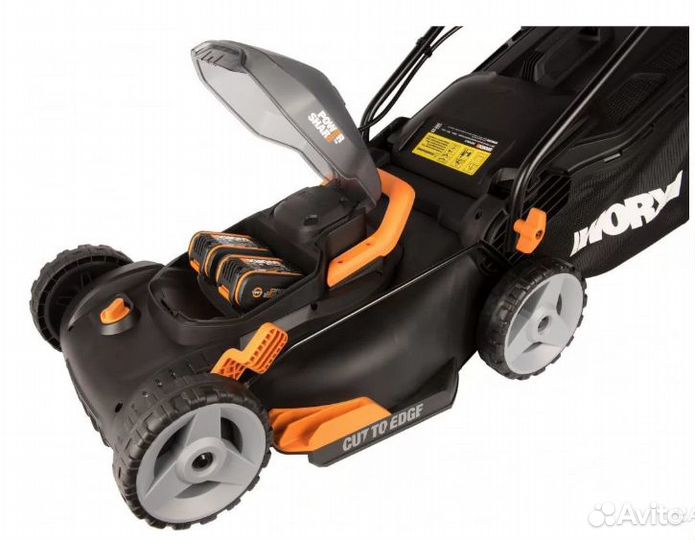 Аккумуляторная газонокосилка Worx WG743E