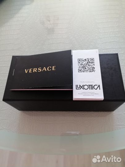 Новые солнцезащитные очки versace