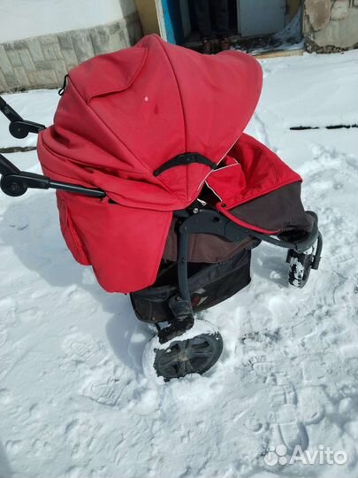 Прогулочная коляска