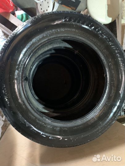 Bridgestone Dueler H/P 215/65 R16