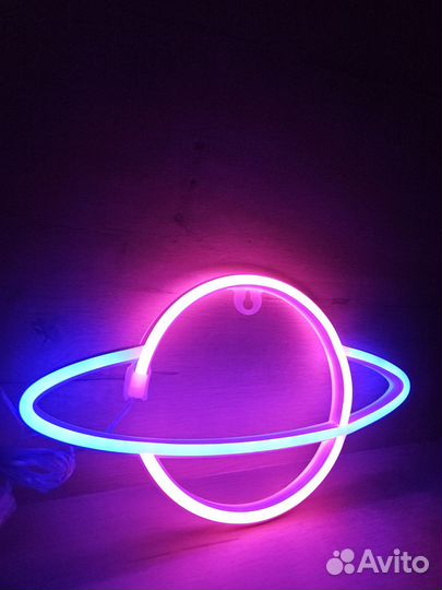 Неоновый светильник