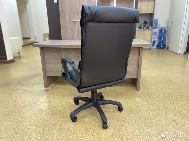 Компьютерное кресло