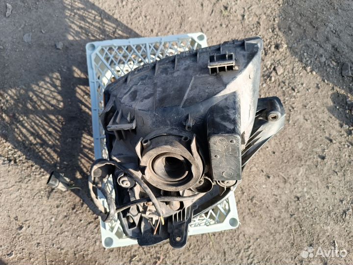 Фара левая и правая Киа Пиканто 1