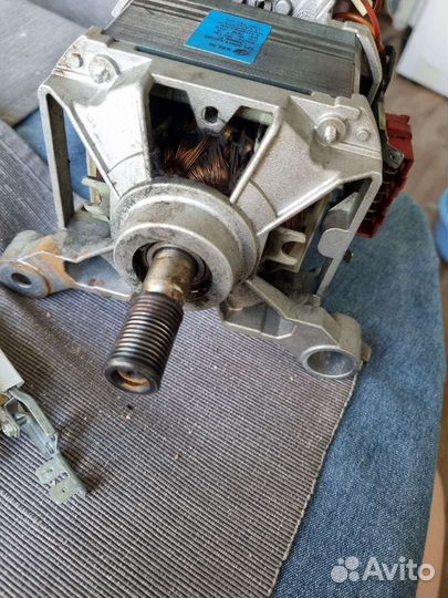 Двигататель стиральной машины candy