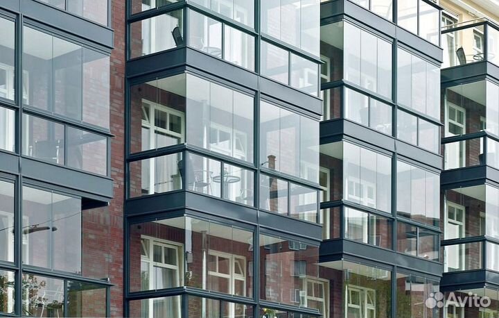 Безрамное раздвижное остекление