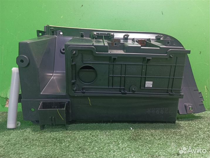 Бардачок (ящик перчаточный) Subaru Tribeca WX 2008