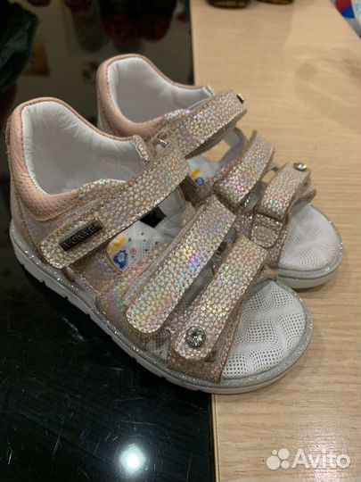 Сандалии для девочки 23 размер