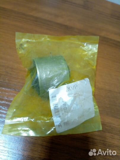 Правый переднийсаленблок заднегоредуктора