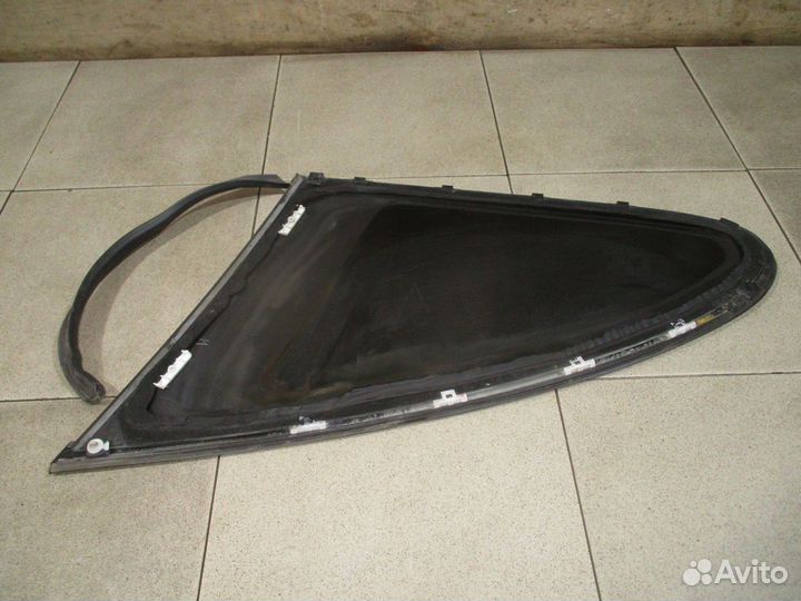 Стекло кузовное глухое левое Honda CR-V 3