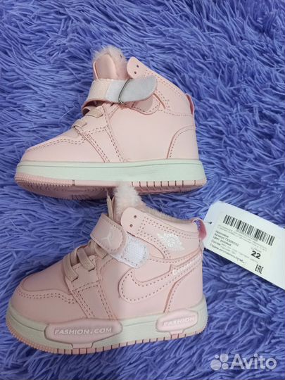 Кроссовки ботиночки зимние для девочки 22р