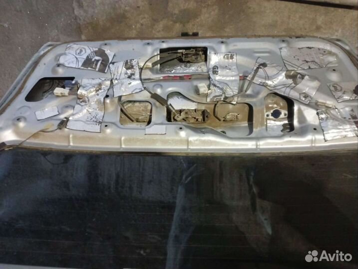 Задняя крышка багажника Тойота Королла Филдер