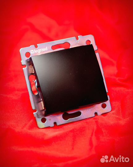 Вывод кабеля Valena Белый