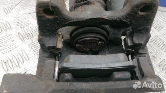 Суппорт тормозной задний правый volkswagen passat