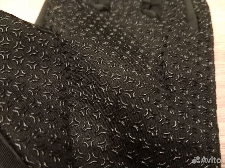 Перчатки Nike новые