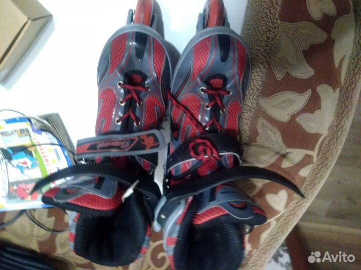 Роликовые коньки