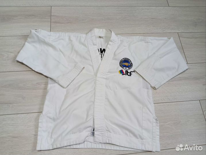 Кимоно для тхэквондо 140