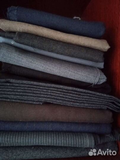 Отрезы костюмной ткани