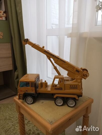 Детская машинка кран